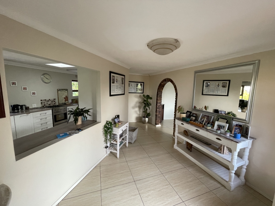 5 Bedroom Property for Sale in Vincent Heights Eastern Cape